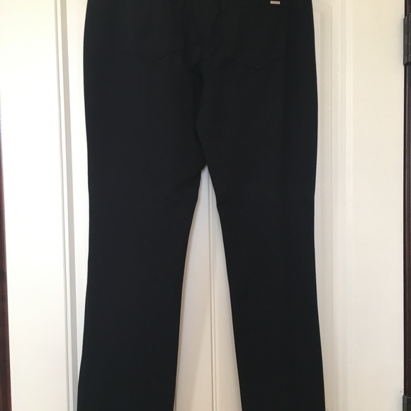 White House Black Market Ponte Pants. Like new. Black Sz 6 - Picture 2 of 3